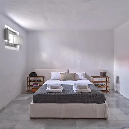 The Arch Villa