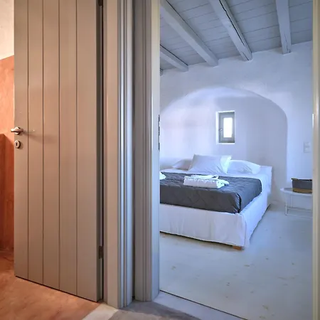 The Arch Villa